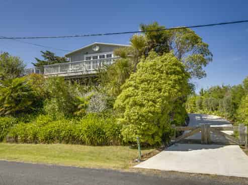 55 Gillies Crescent, Waimarama