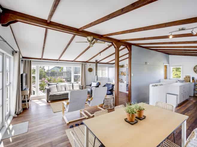 55 Gillies Crescent, Waimarama