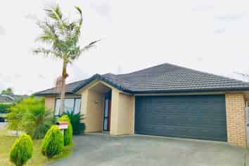 2 Alvre Place, Flat Bush