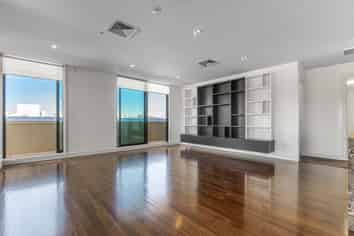 402/2 Ruskin Street, Parnell