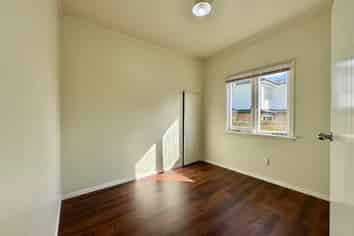 8A Hill Road, Papatoetoe