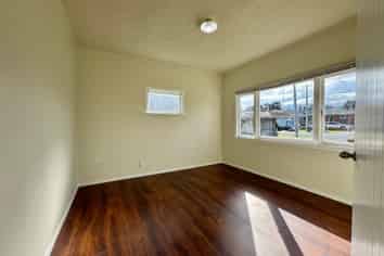 8A Hill Road, Papatoetoe