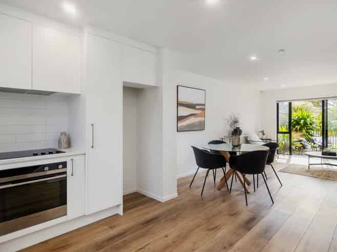 2C Stokes Avenue, Te Atatu Peninsula