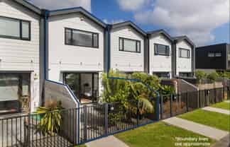 2C Stokes Avenue, Te Atatu Peninsula