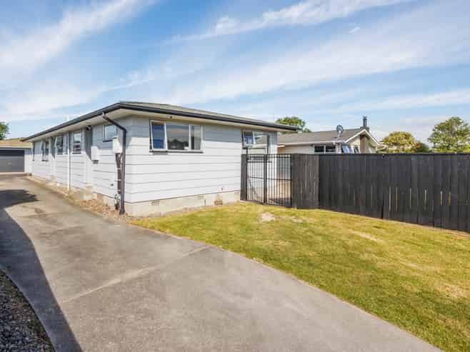 24 Dunk Place, Milson