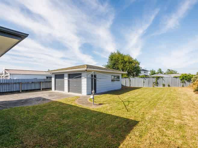 24 Dunk Place, Milson