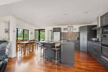 21 Thorndon Close, KIRWEE