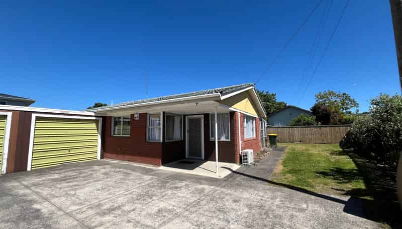 92b Clevedon Road, Papakura