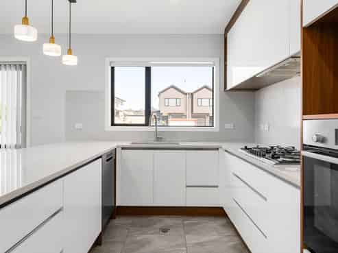 1/16 Tokerau Drive, Rototuna North