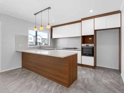 1/16 Tokerau Drive, Rototuna North