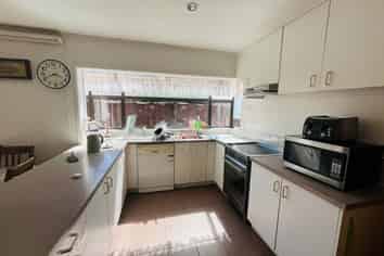 4A Rustic Avenue, Mount Roskill