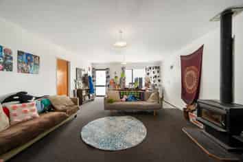 392 The Esplanade, Island Bay