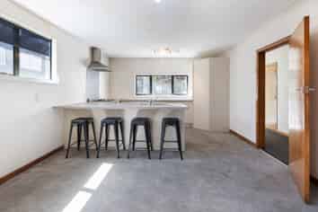 392 The Esplanade, Island Bay