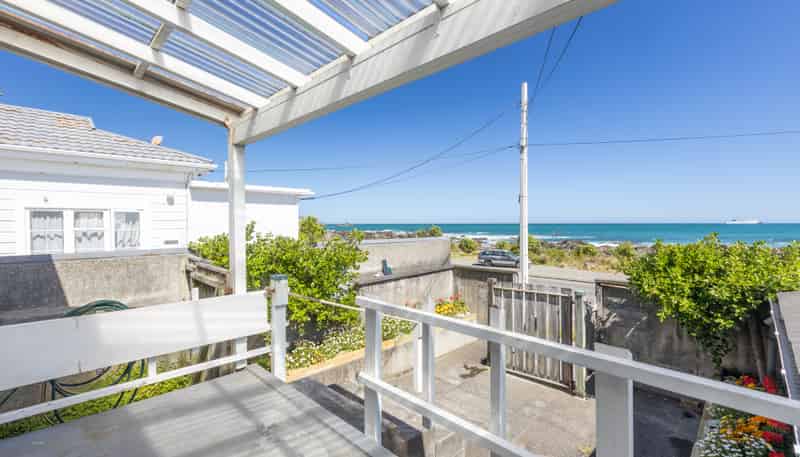 392 The Esplanade, Island Bay