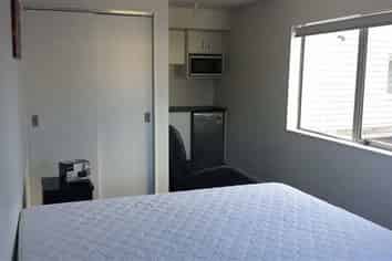 4b/7 Snead Place, Hamilton East