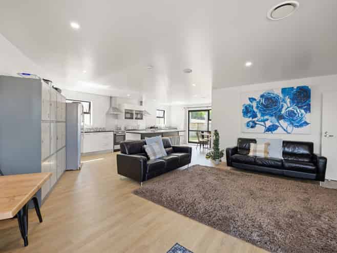 8 Mckay Drive, Temple View