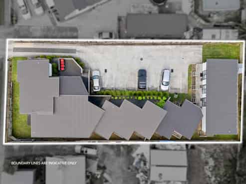 8 McKay Drive, Temple View