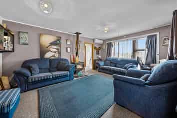 3 Winthrop Way, Mangere East