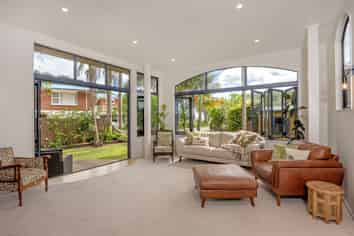 56 West End Road, Ohope