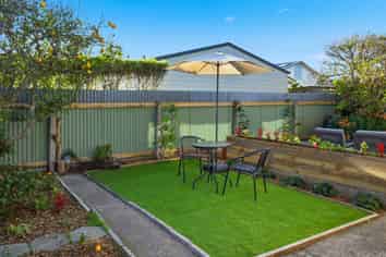 Flat 1/25 Aparima Street, Miramar