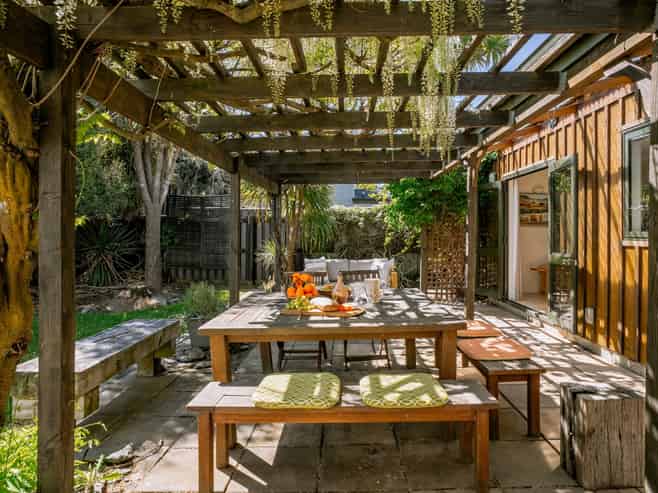 85 Lagoon Avenue, Albert Town