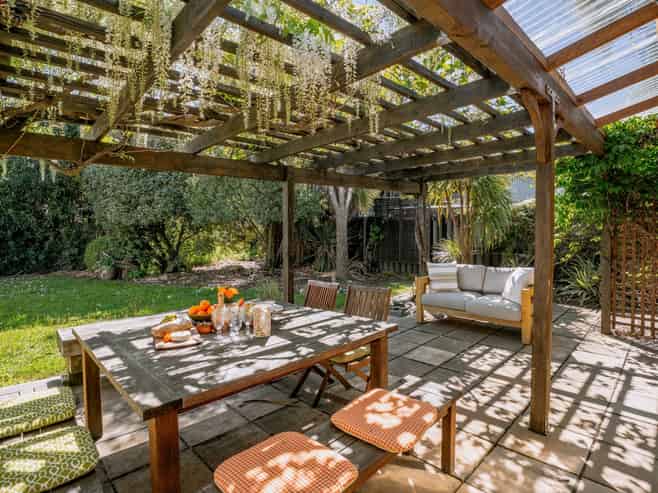 85 Lagoon Avenue, Albert Town