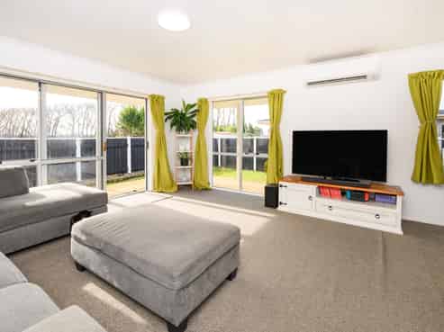 38 Newton Place, Westbrook