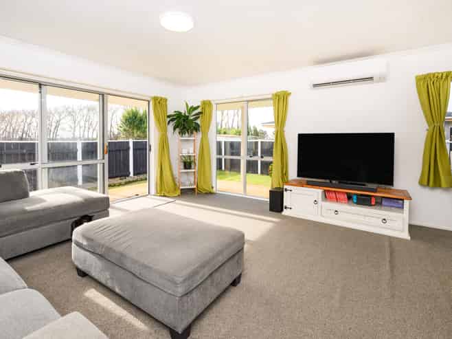 38 Newton Place, Westbrook