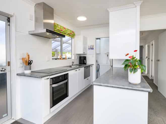 38 Newton Place, Westbrook