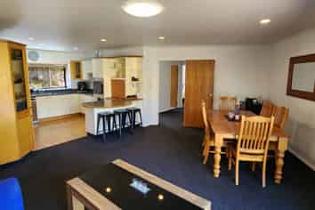 8 Frank Frethey Place, Highlands Park