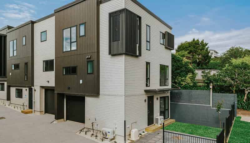 1/69 Balmain Road, Birkenhead