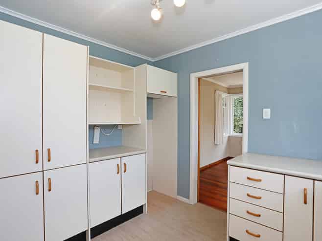 8 Nairn Crescent, Awapuni