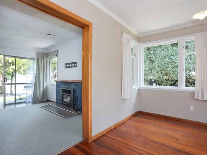 8 Nairn Crescent, Awapuni