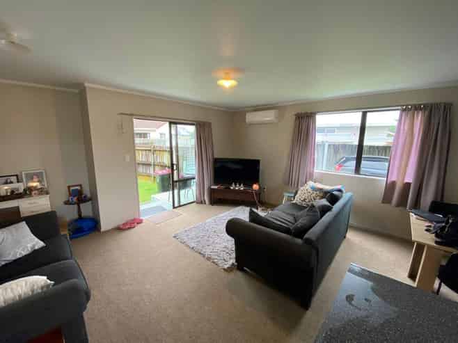 16A College Place, Poike