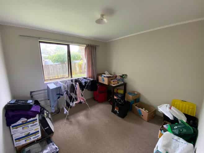 16A College Place, Poike