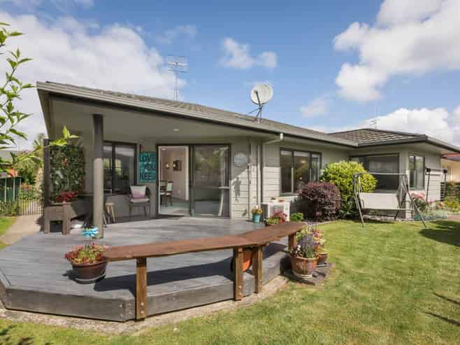 18  Donegal Place, Katikati
