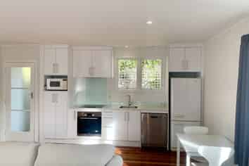 12A McDowall Place, Queenwood