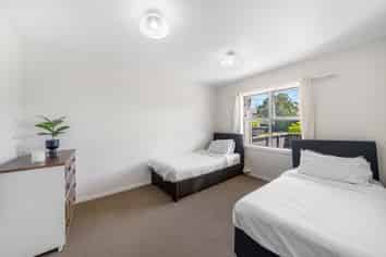 1/12 Clare Place, Mount Wellington