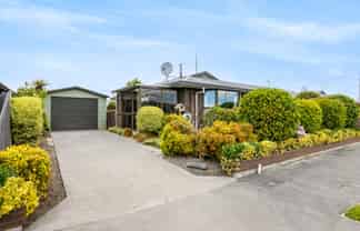 2/2 Burnridge Place, Belfast