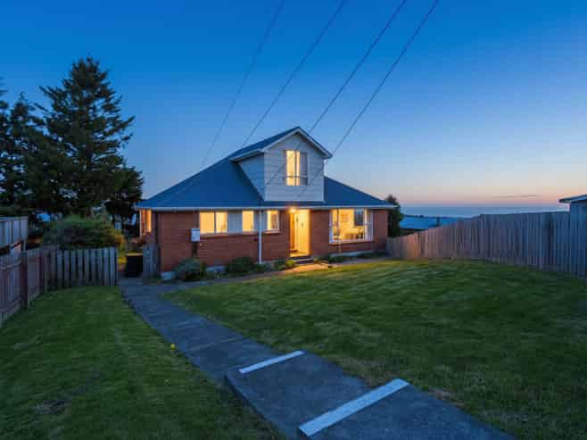 15 Lincoln Street , HALFWAY BUSH