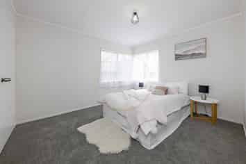 12 Gray Avenue, Mangere East