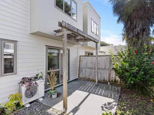 47/21 Hunters Park Drive, Three Kings