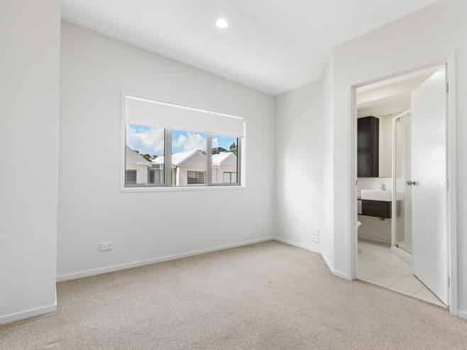 47/21 Hunters Park Drive, Three Kings