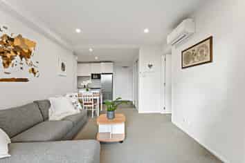 203/1A Soljak Place, Mount Albert