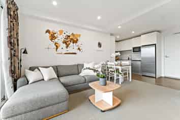 203/1A Soljak Place, Mount Albert