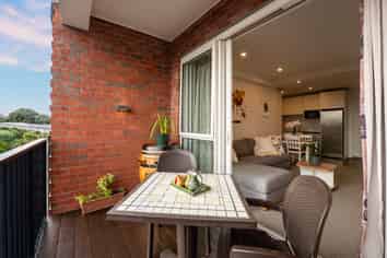 203/1A Soljak Place, Mount Albert
