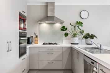 11 Tarapiroe Avenue, Takanini