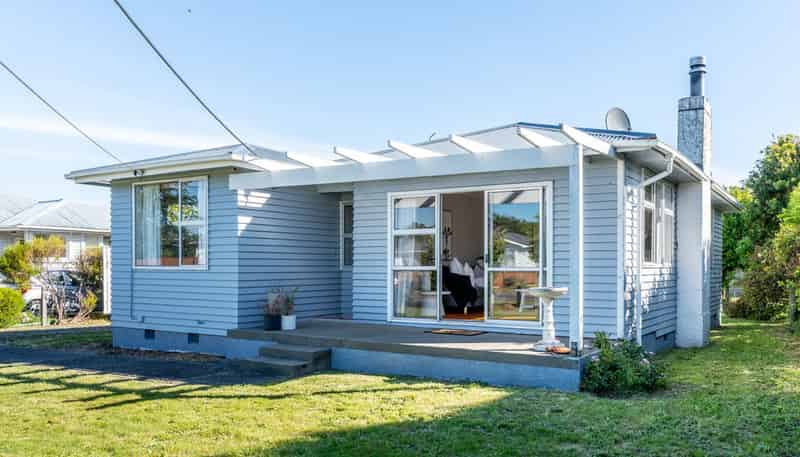 24 Diamond Street, Carterton