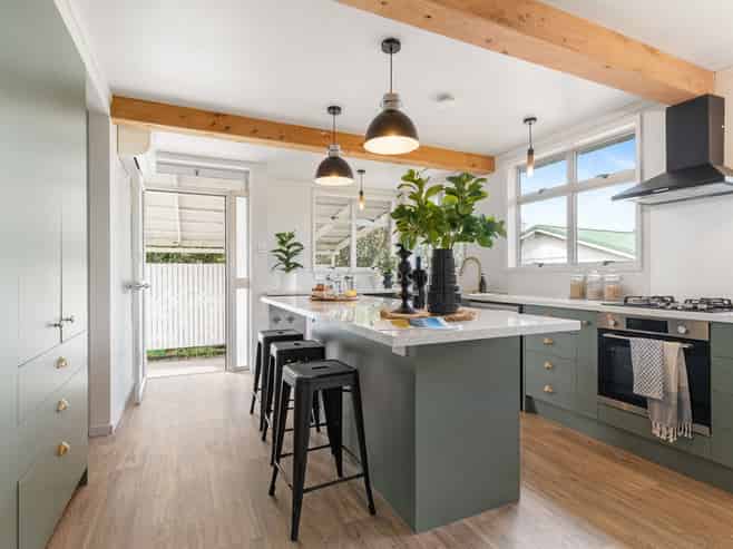 24 Diamond Street, Carterton