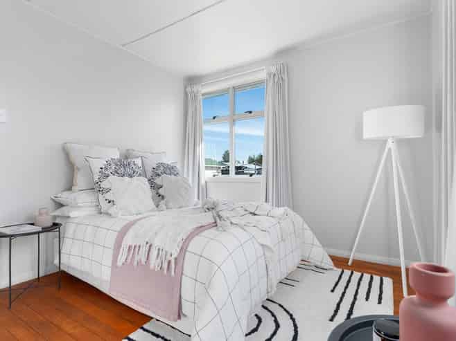 24 Diamond Street, Carterton